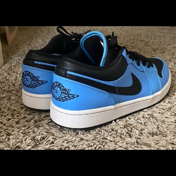Jordan 1 Low University Blue/Black - Picture 2 of 5